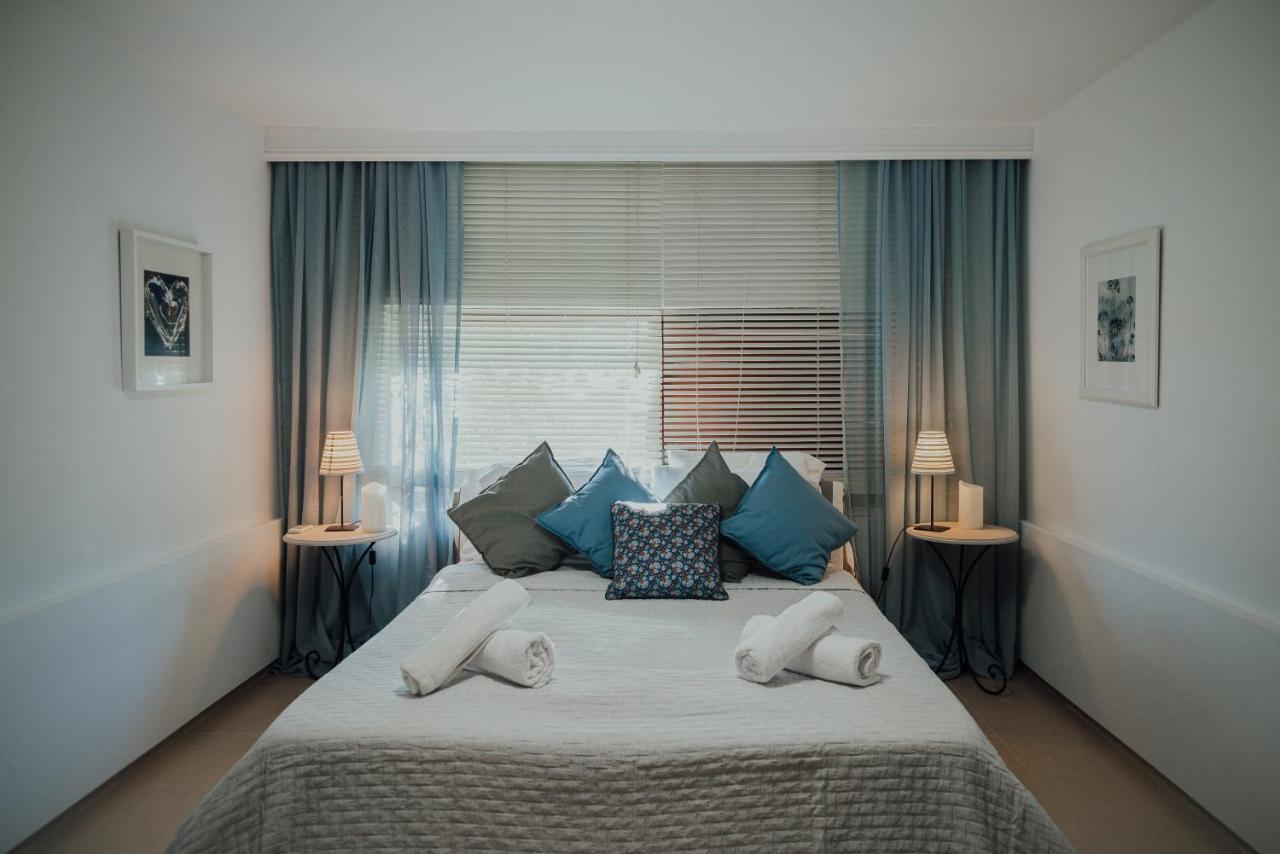 Pool And Sea View Apartments Agia Marina  Exterior foto